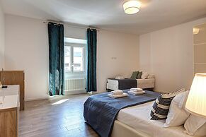 Oricellari Apartment by Mamo Florence