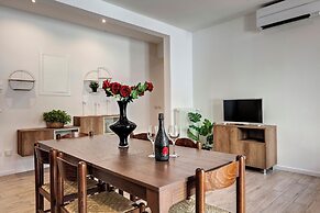 Oricellari Apartment by Mamo Florence