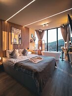 Moon Valley Comarnic