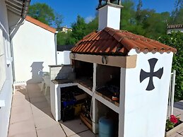 Villa in St Denis With Pool & Pyrenees View