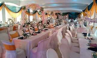 Hallydays Hotel and Resort