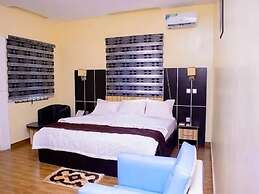 Benbliss Hotel and Suites