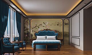 Luxury Place Hotel