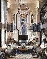 Luxury Place Hotel