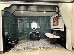 Luxury Place Hotel