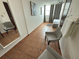 3 Bed 1 Bath 1 Park Plaza Universidad