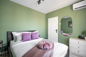 Artful & Light-Filled 2BR on Calea Victoriei - Prime Central Spot