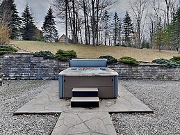 The Old World Chalet by Taylor Made Deep Creek