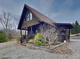 The Old World Chalet by Taylor Made Deep Creek