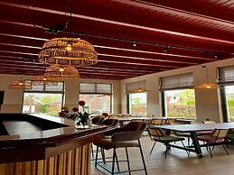 Luxury Group Retreat in Nature