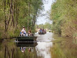 Luxury Group Retreat in Nature