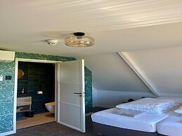 Luxury Group Retreat in Nature