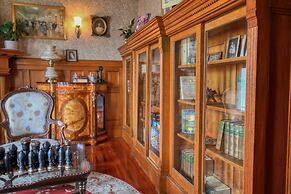 Huddy House Bed & Breakfast