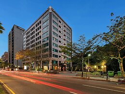 CHECK inn SELECT - Taipei NeiHu