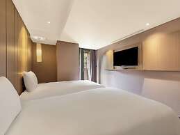 CHECK inn SELECT - Taipei NeiHu