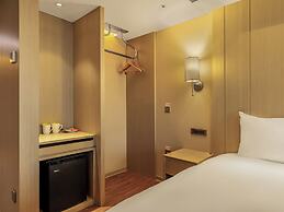 CHECK inn SELECT - Taipei NeiHu