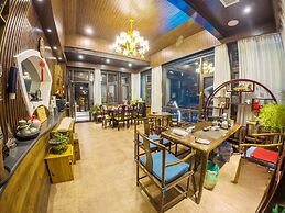 Laoshan Swan Castle Vacation Garden B&B