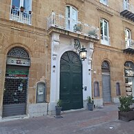 Palazzo Caratozzolo