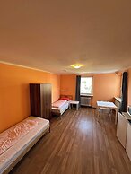2-Rent Group Hostel Apartments HAN53