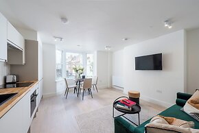 VESTO Brighton