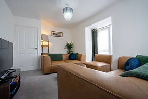 Peak Avenue Retreat