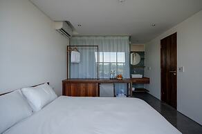 Scarlet Pavilion Homestay
