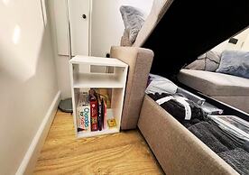 Cosy & Luxury 2BR Flat in Calverton