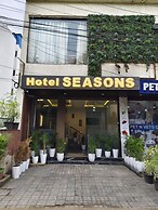 Hotel Seasons