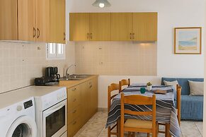 Beachfront Panorama Aprtmnt - Kythira Seafront Gem