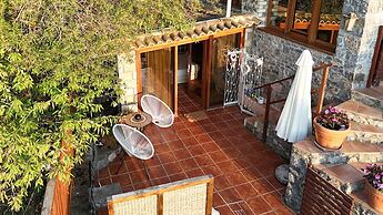 Beachfront Avia Nest - Aspa s Getaway