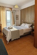 Beachfront Panorama Apartm - Kythira Seaside Gem