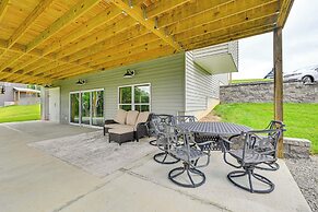 14 Mi to Mammoth Cave NP: Spacious Family Home