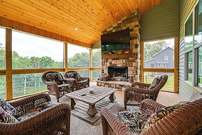 14 Mi to Mammoth Cave NP: Spacious Family Home
