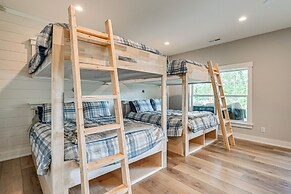 14 Mi to Mammoth Cave NP: Spacious Family Home