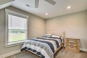 14 Mi to Mammoth Cave NP: Spacious Family Home