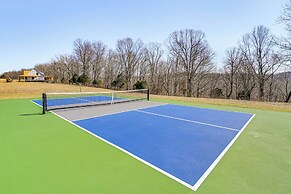 14 Mi to Mammoth Cave NP: Spacious Family Home