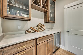 14 Mi to Mammoth Cave NP: Spacious Family Home