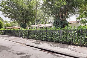 5 Mi to Beach: Group Getaway w/ Yard in Miami