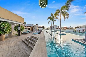 Amazing 1 BR Condo in Romantic Zone - Rooftop Pool