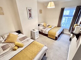 AYSGARTH HOUSE