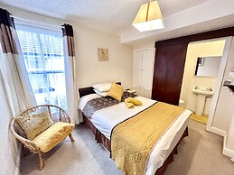 AYSGARTH HOUSE