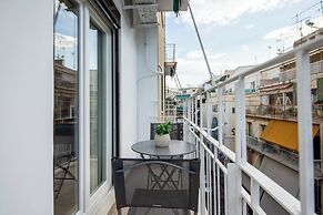Alex's 2-Bedroom Apartment in Athens