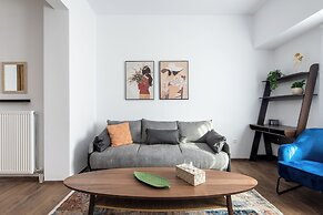 Alex's 2-Bedroom Apartment in Athens