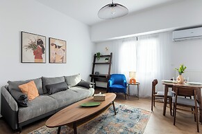 Alex's 2-Bedroom Apartment in Athens