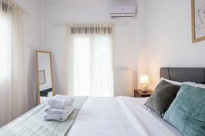 Alex's 2-Bedroom Apartment in Athens