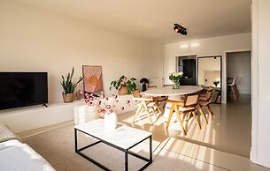 Maas Suites - The River House