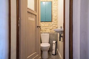 Maas Suites - The French House