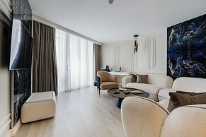Qlusive Hotel