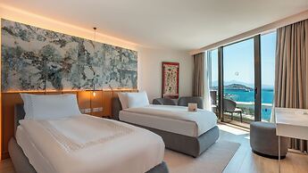 Qlusive Hotel