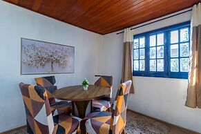 Casa com Wi-fi e Garagem a 400m do Museu Imperial